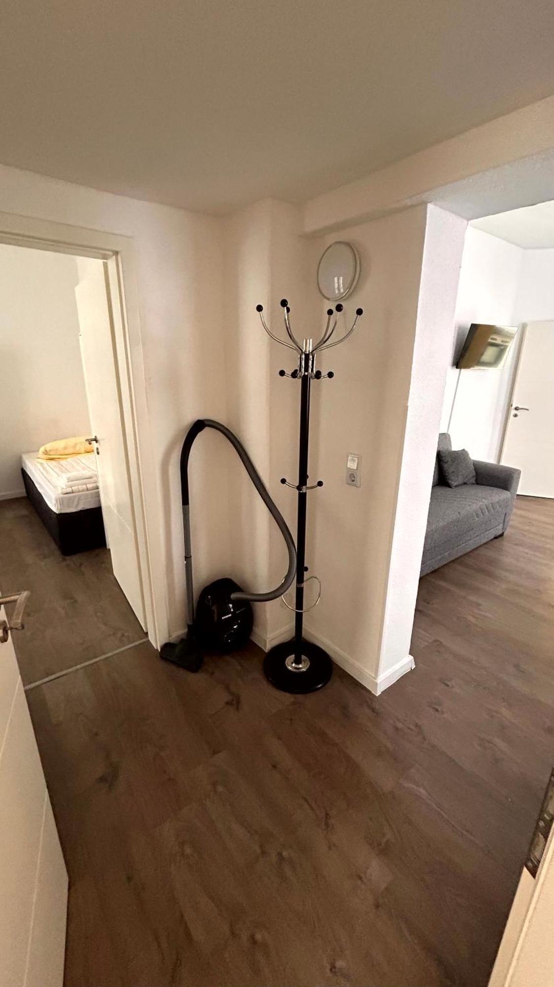 Modernes Apartment Mit 2 Schlafzimmern Und Privatparkplatz Nahe Innenstadt Neumunster Bagian luar foto